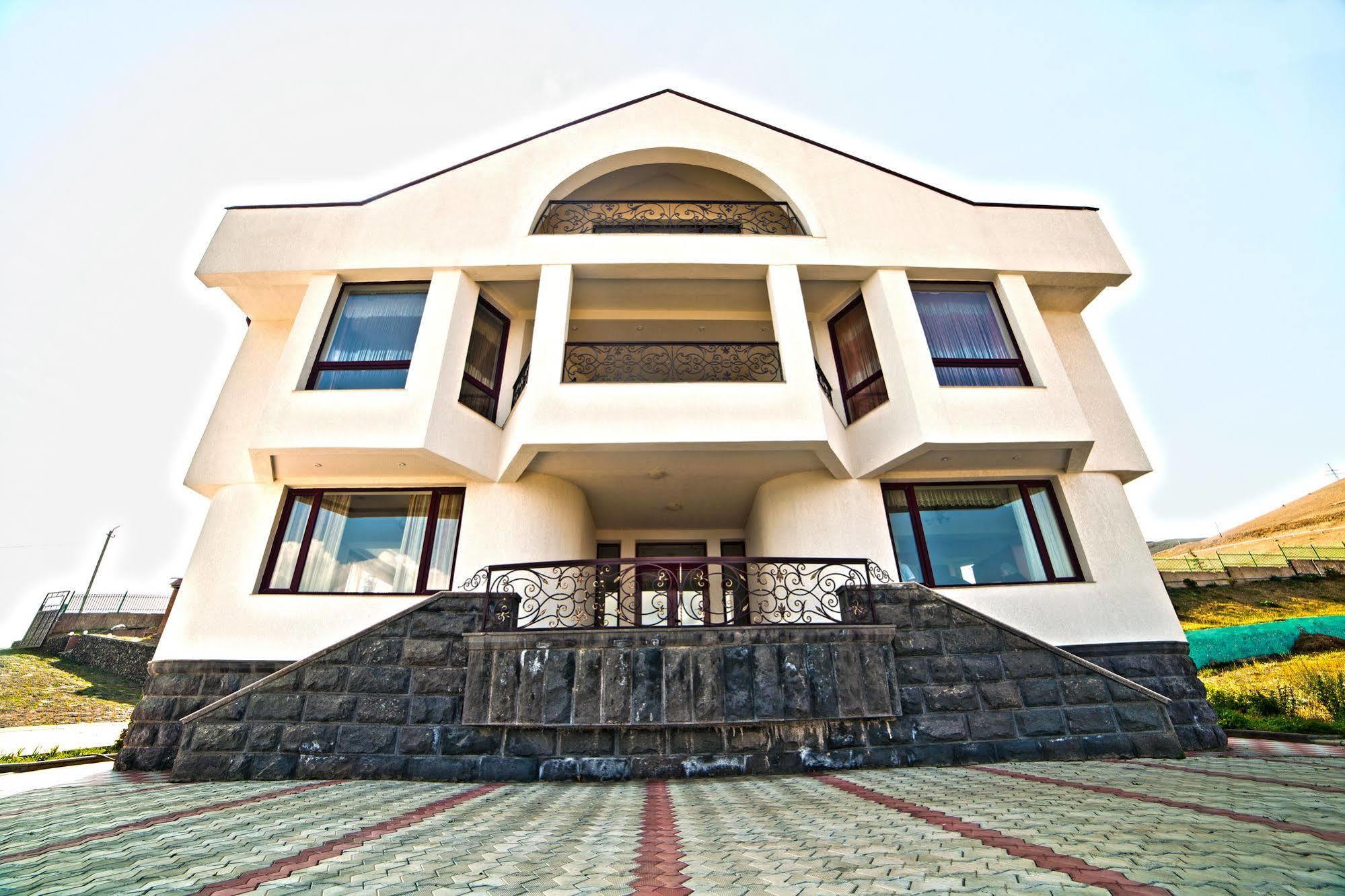 Sevan Villa Exterior photo